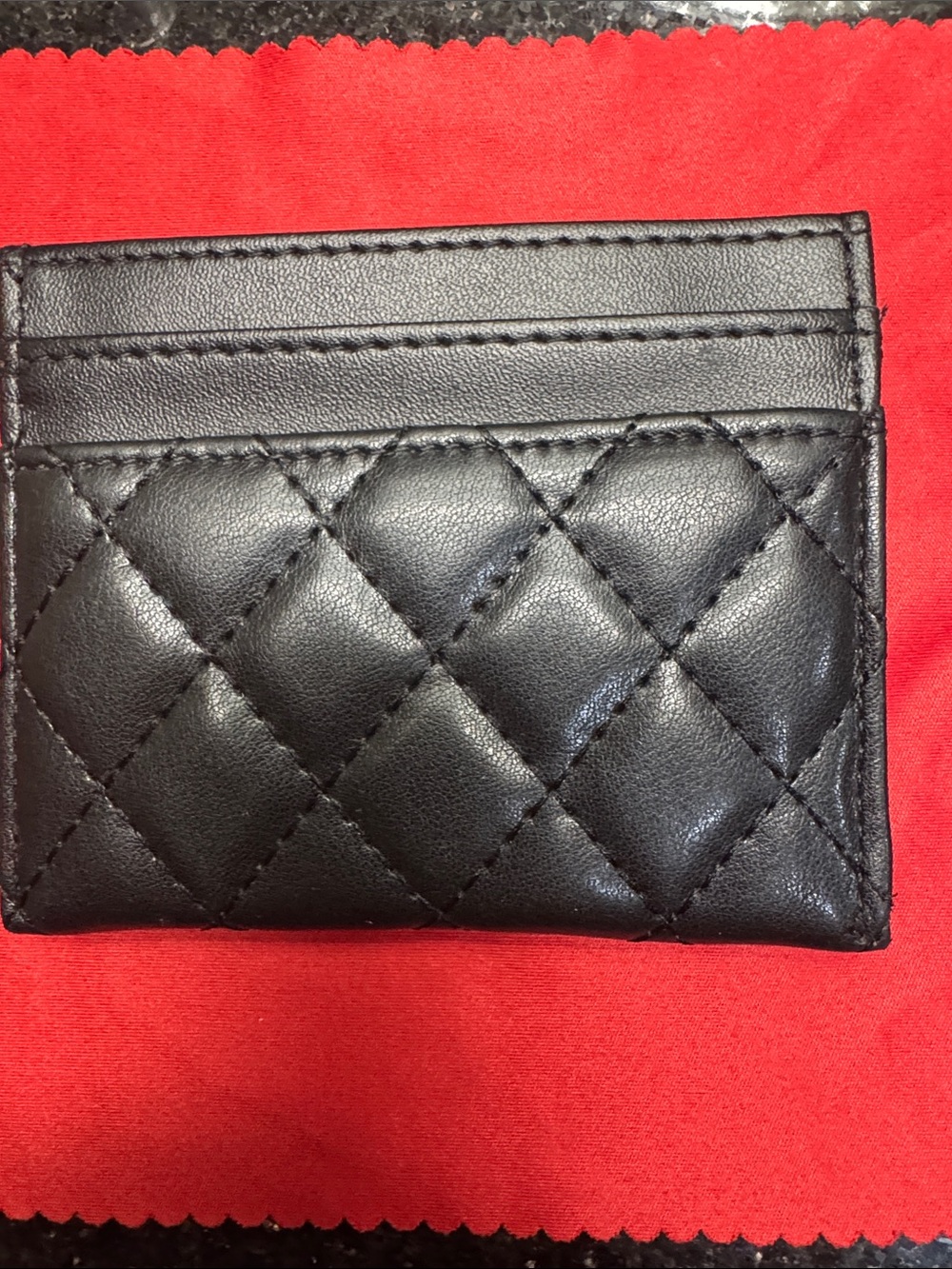 Black Quilted Lambskin Card Case with Gold CC- Fake - Picture 5 of 6